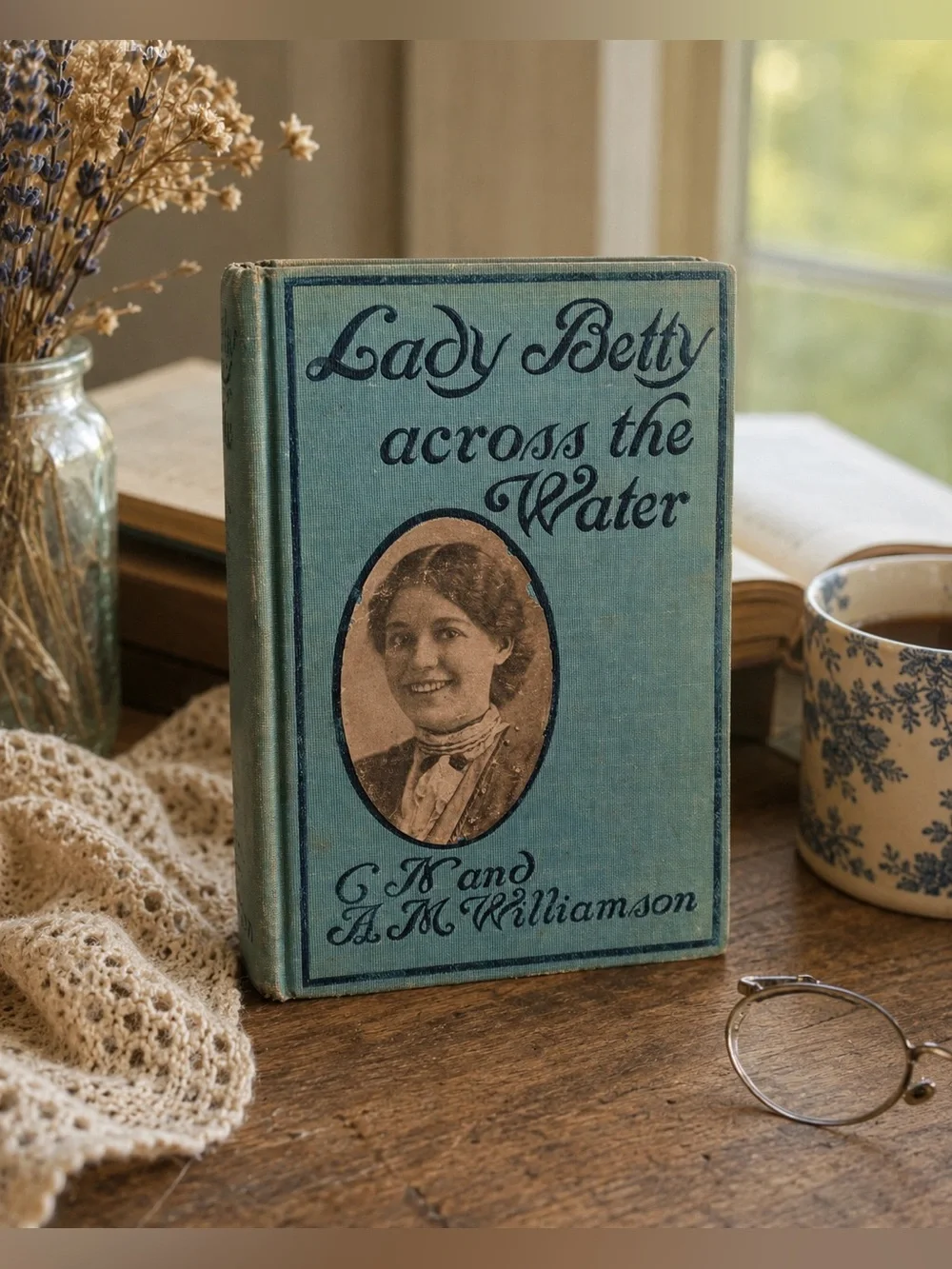 Antique 1906 Lady Betty Across the Water C.N. & A.M. Williamson Hardcover Book